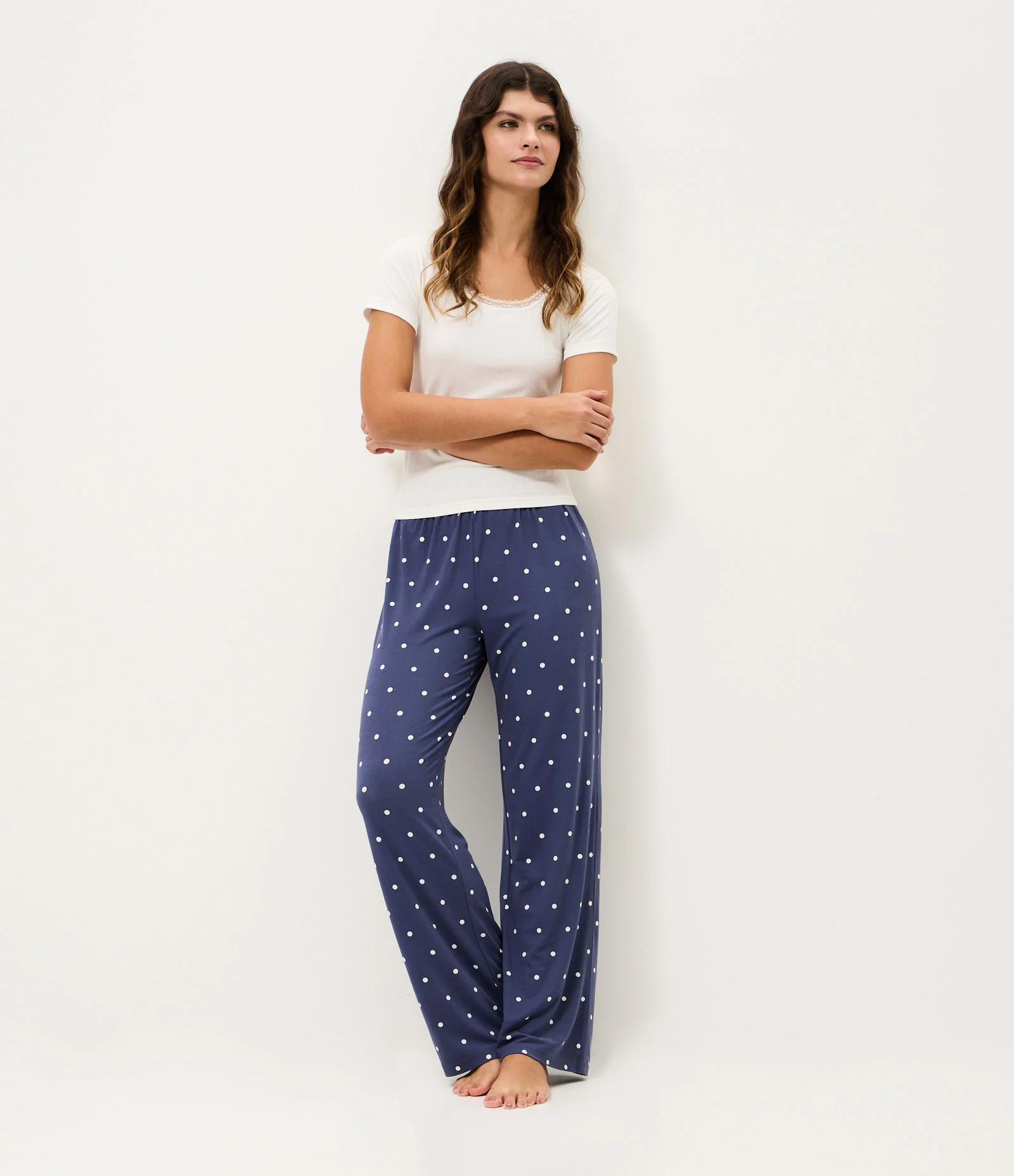 Pijama Longo em Peach Touch com Estampa Poá Branco/Azul 1