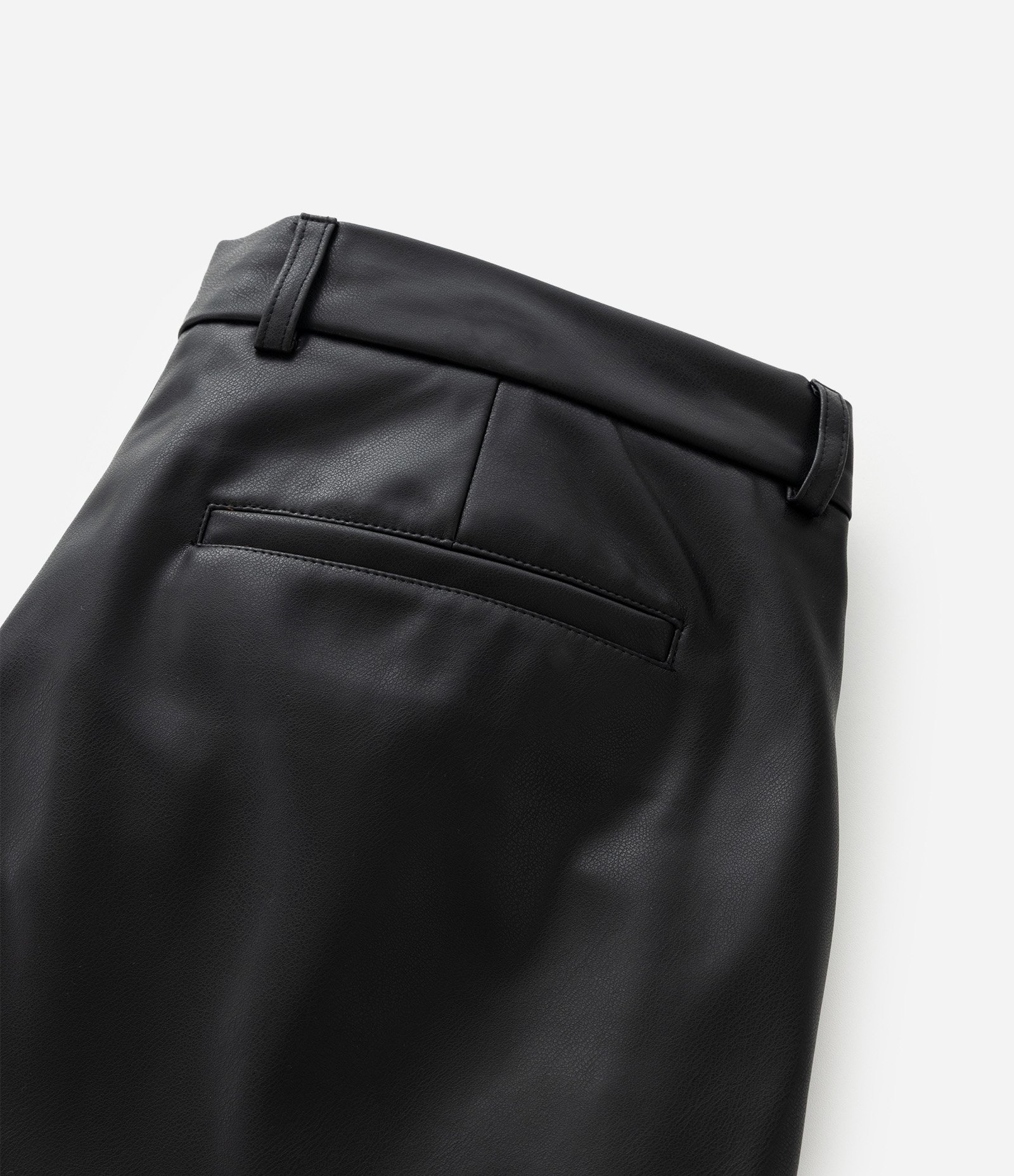 Calça Masculina PU Alfaiatada Reta com Recortes Preto 6