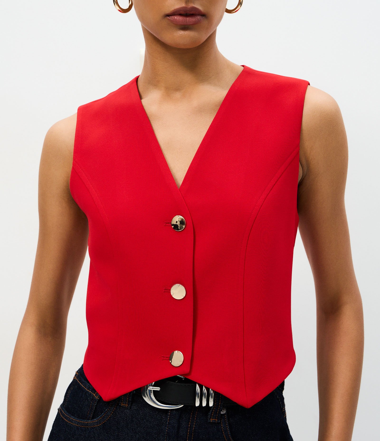 Colete em Crepe com Abotoamento e Decote V Vermelho 4