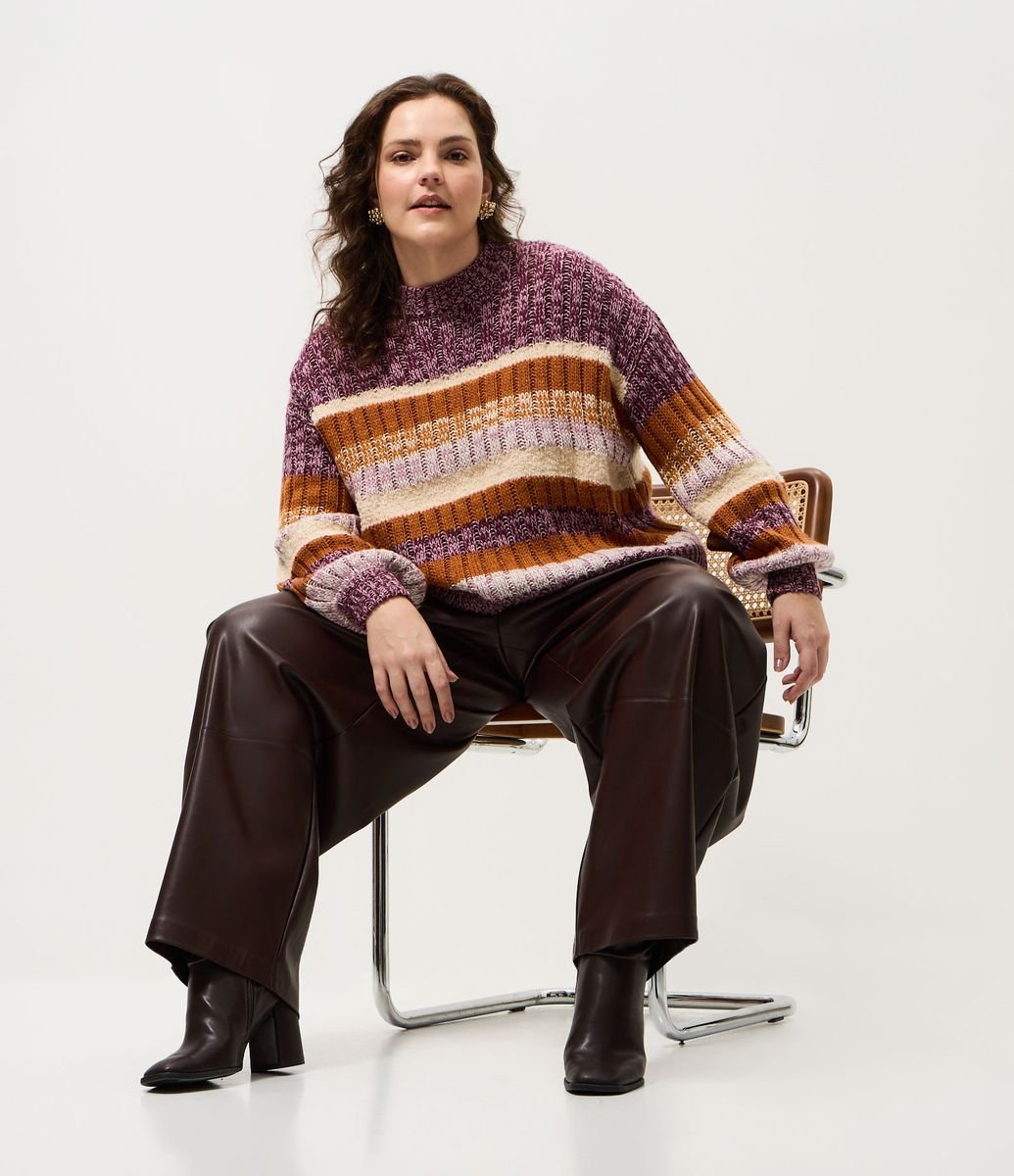 Suéter Boxy Canelado em Tricô com Listras Curve & Plus Size Multicores