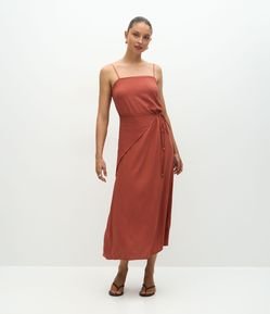 Vestido Longo Maquinetado com Lenço Removível