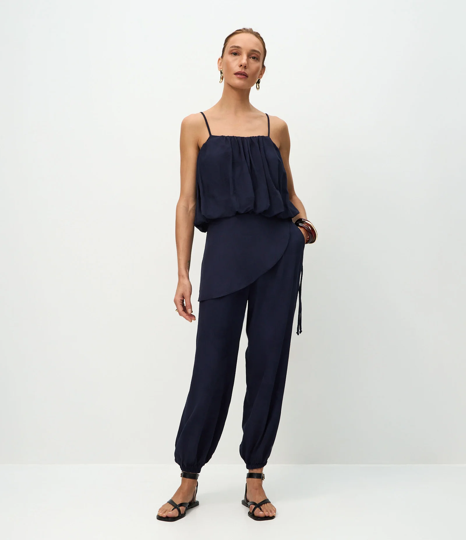 Calça Aladim em Jacquard com Pala Assimétrica Sobreposta Azul 1