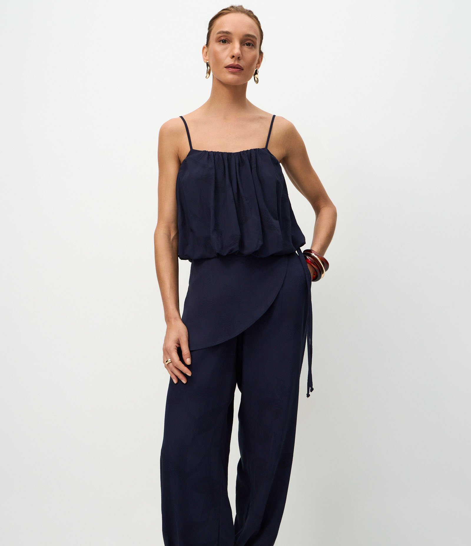 Calça Aladim em Jacquard com Pala Assimétrica Sobreposta Azul 2