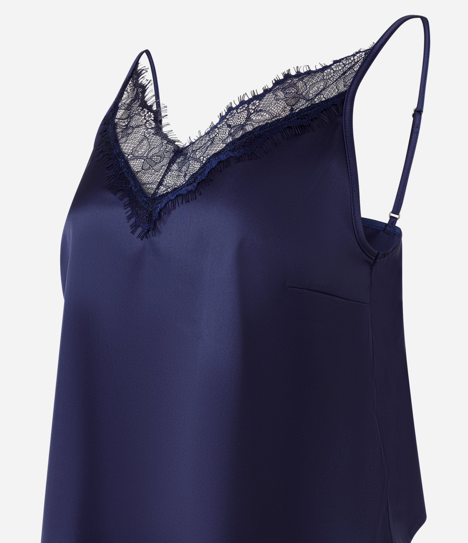 Pijama de Cetim com Regata e Bermuda com Renda Azul 2