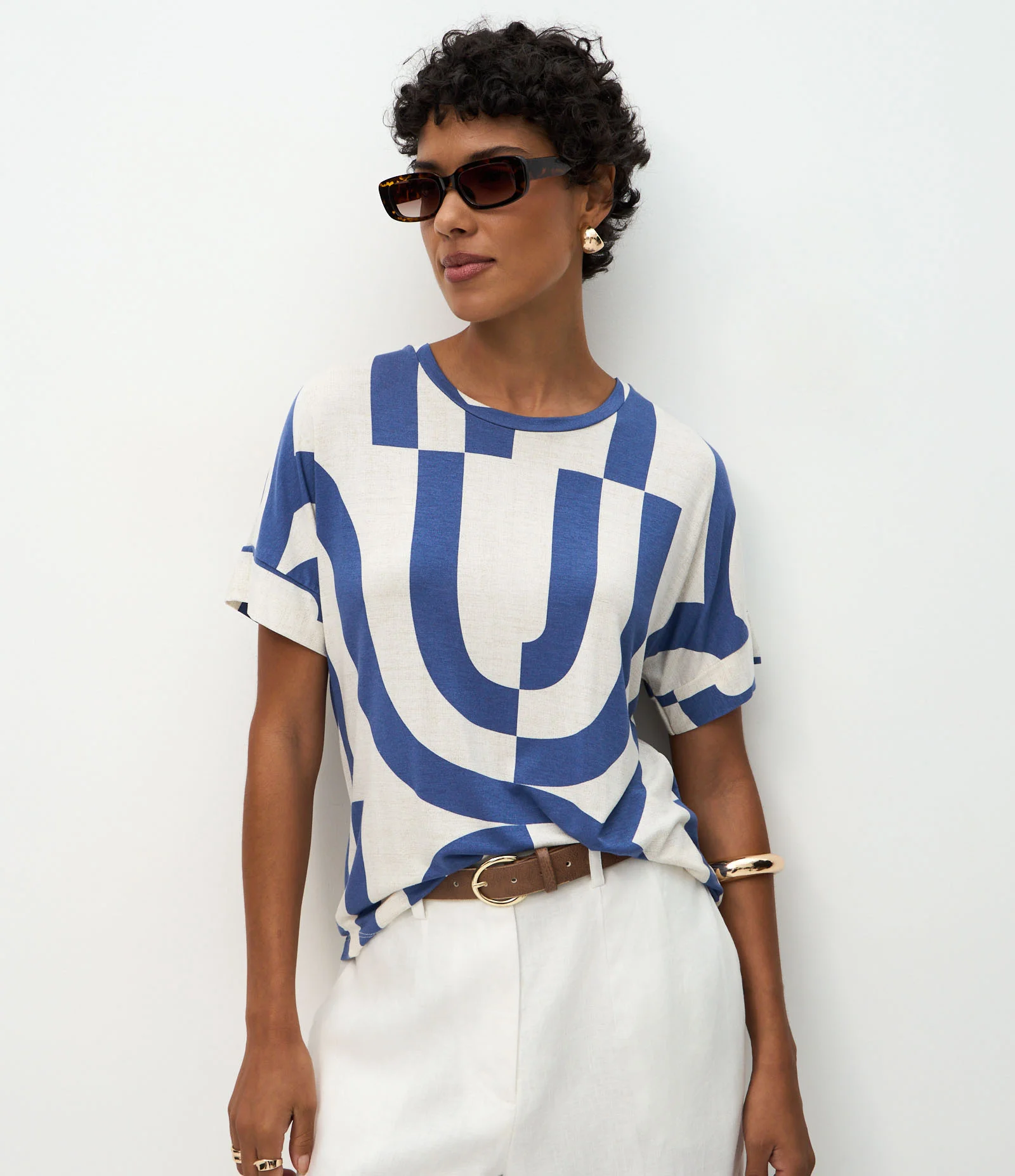 Blusa Manga Curta em Viscose com Estampa Abstrata Azul/Branco 1