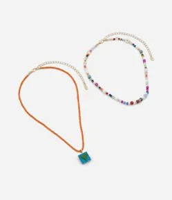 Colar Camadas com Miçangas e Pingente de Coração