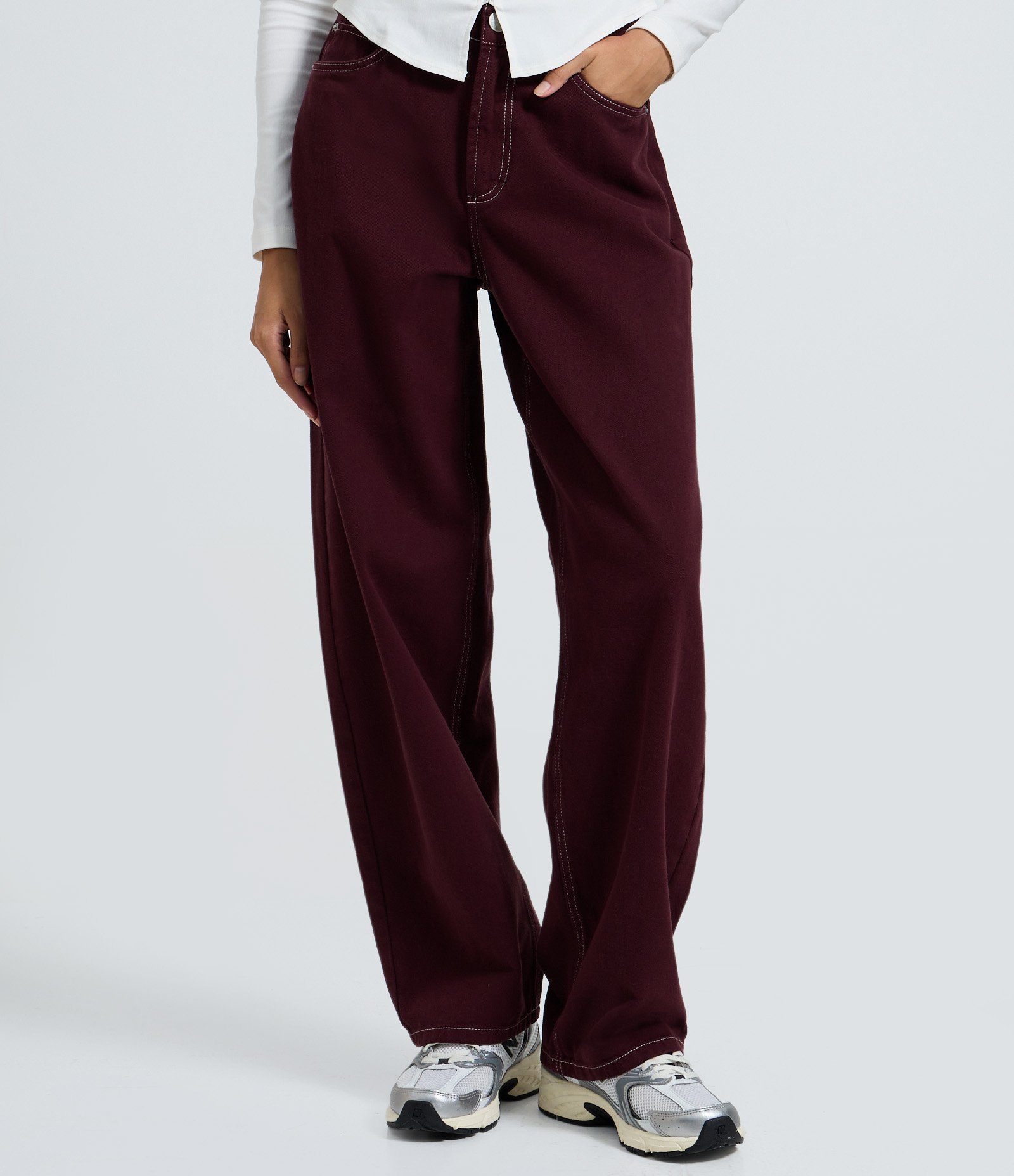 Calça Baggy em Sarja com Cintura Média Vermelho Escuro 3