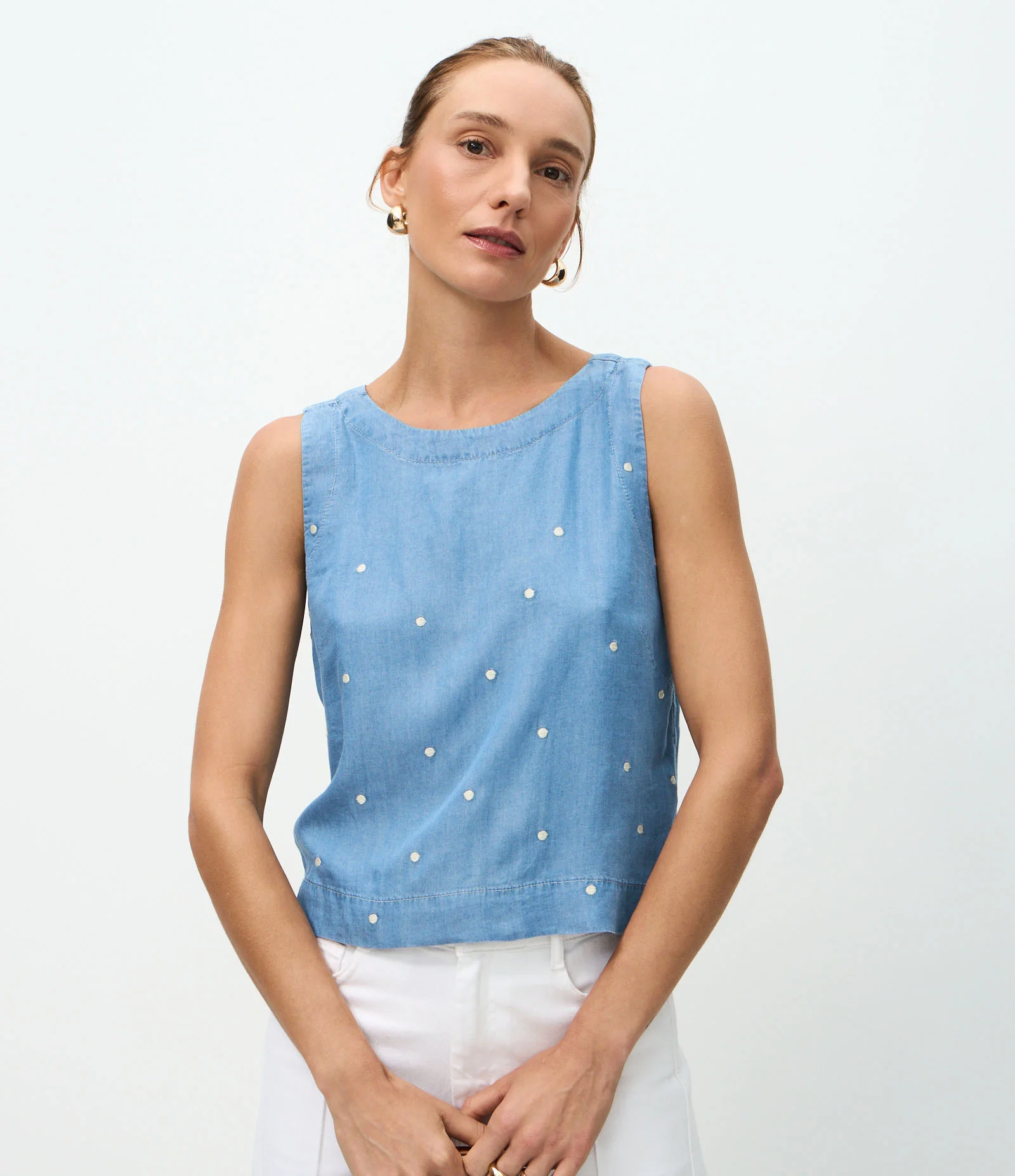 Blusa Regular em Jeans com Bordado Poá Azul Médio 1