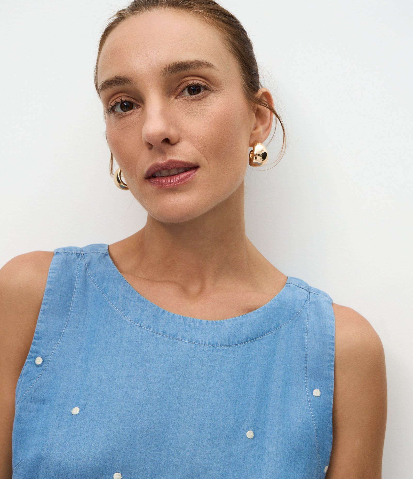 Blusa Regular em Jeans com Bordado Poá Azul Médio 3