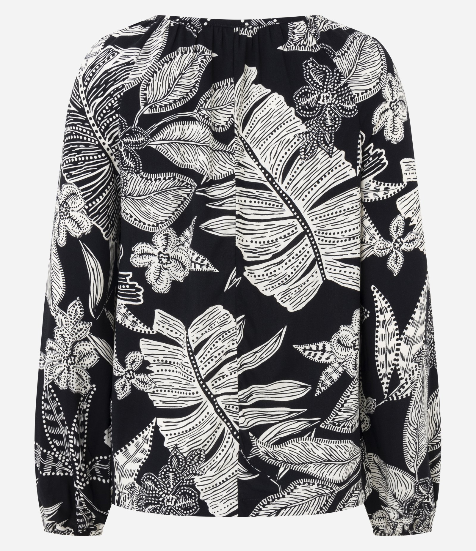 Blusa em Viscose com Estampa de Folhagem e Decote Canoa Preto 6