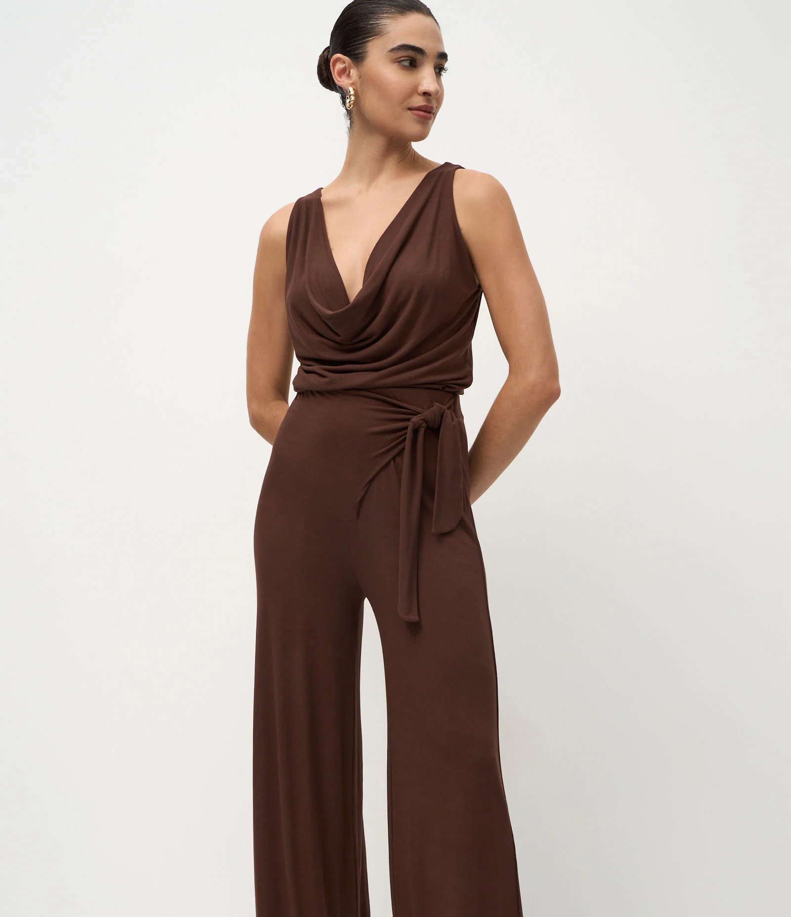 Calça Reta em Piquet com Amarração no Cós Marrom 2