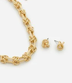 Conjunto de Colar com Efeito de Nó e Brincos Pequenos