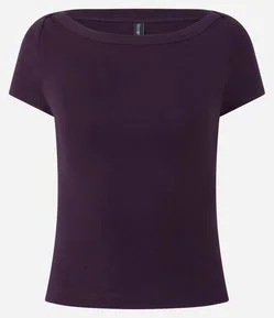 Blusa em Modal com Decote Canoa