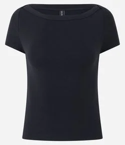 Blusa em Modal com Decote Canoa
