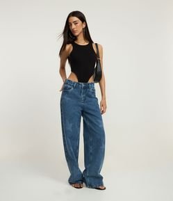 Calça Wide Leg em Jeans com Estrelas a Laser