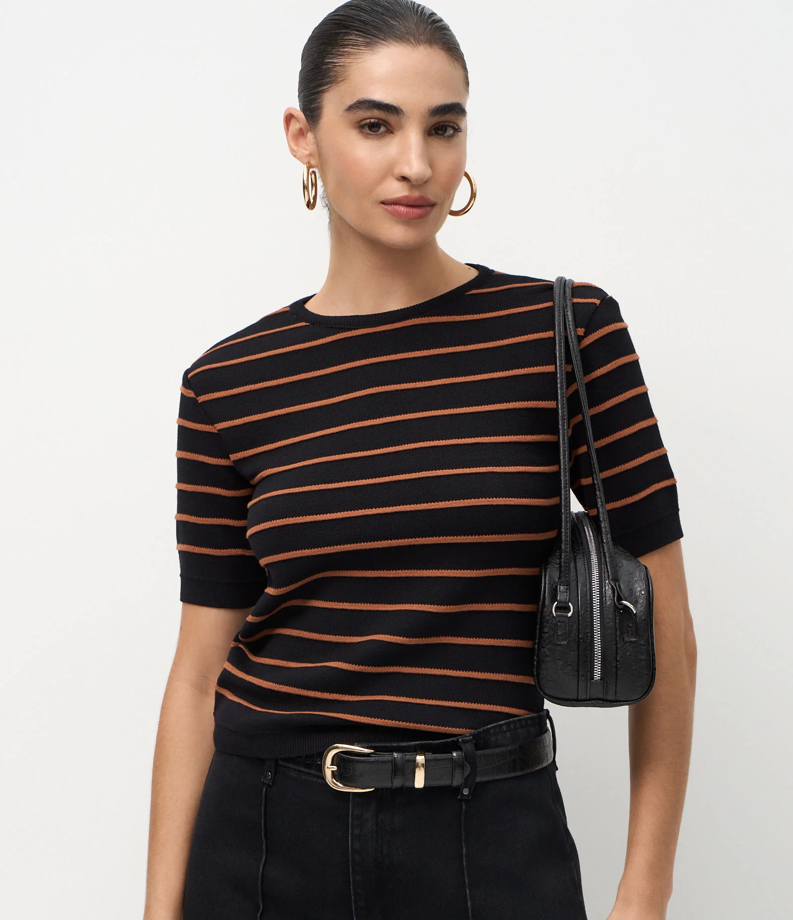 Blusa Manga Curta em Tricô com Estampa Listrada Preto 1