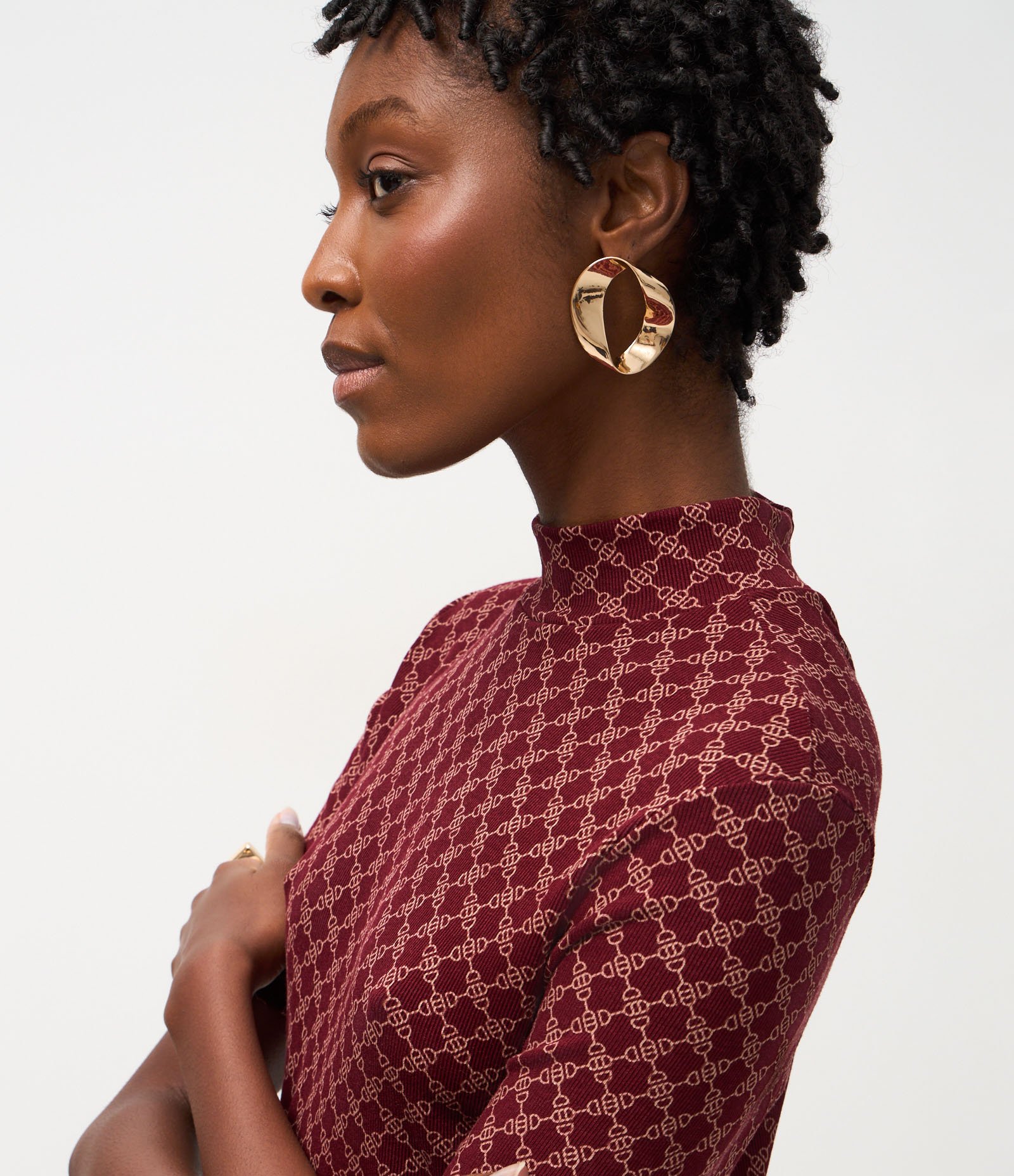 Blusa em Ribana com Golinha Alta e Estampa de Elos Vermelho 3