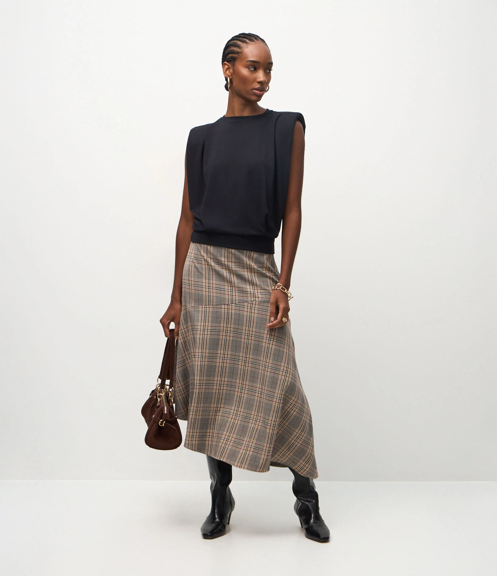 Blusa em Viscose com Ombreiras e Barra Larga Preto 2