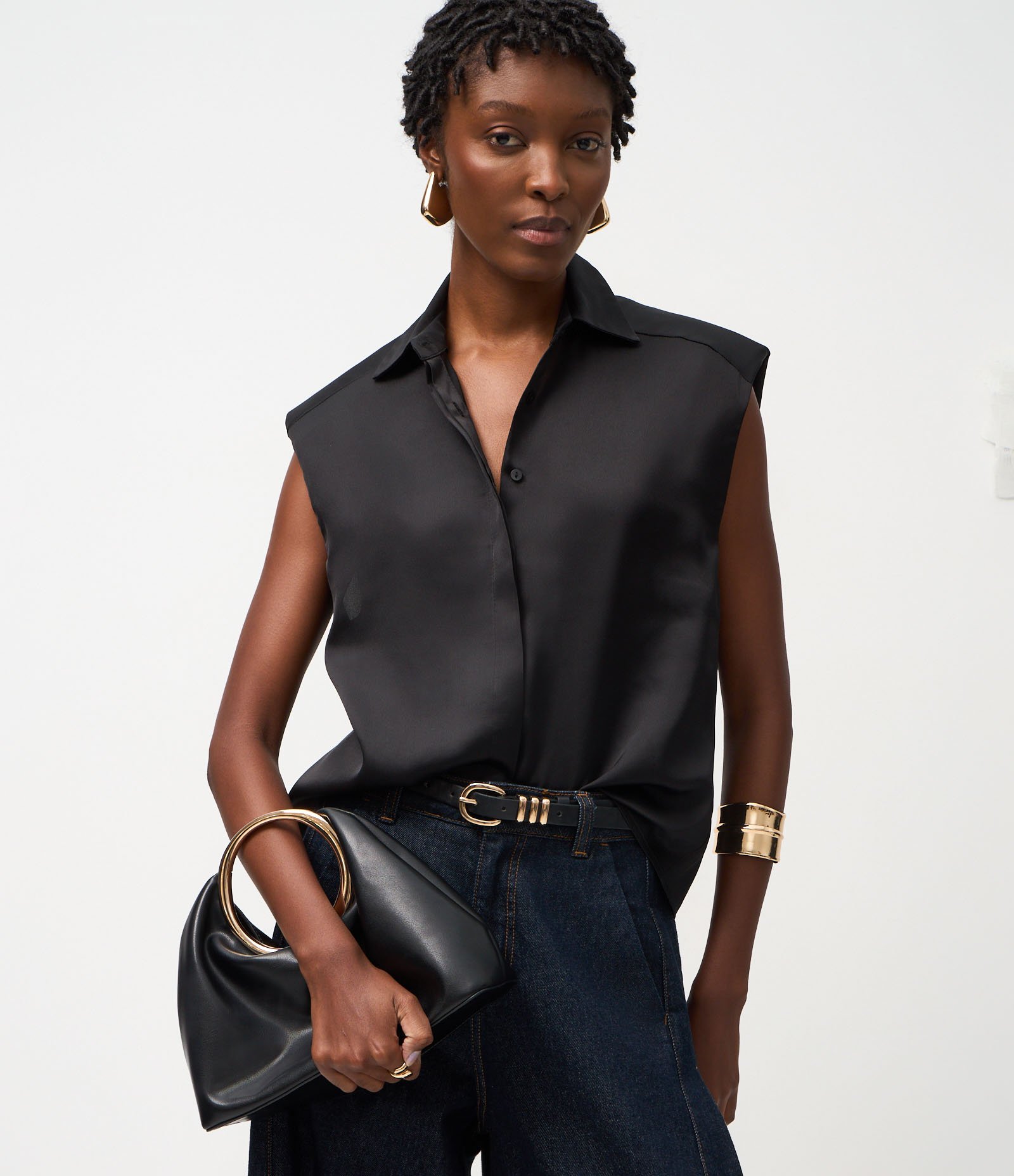 Camisa Acetinada com Ombreiras Preto 1