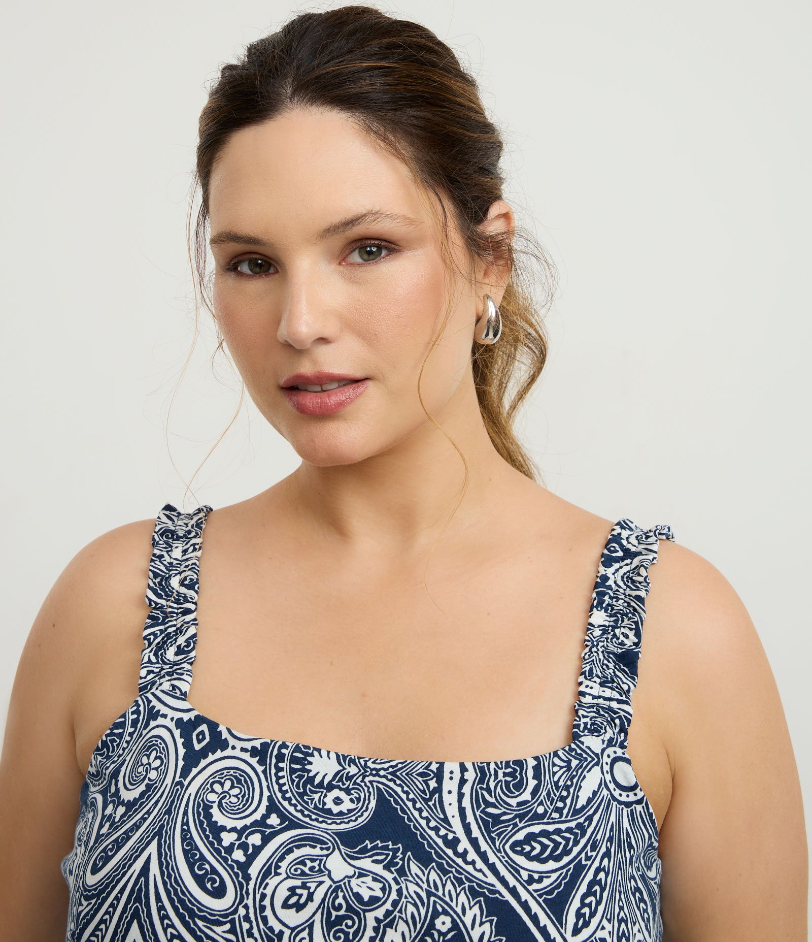 Vestido Midi com Estampa Paisley e Alças Franzidas Curve & Plus Size Azul 3