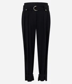 Calça Cenoura em Alfaiataria com Cinto e Detalhe na Barra