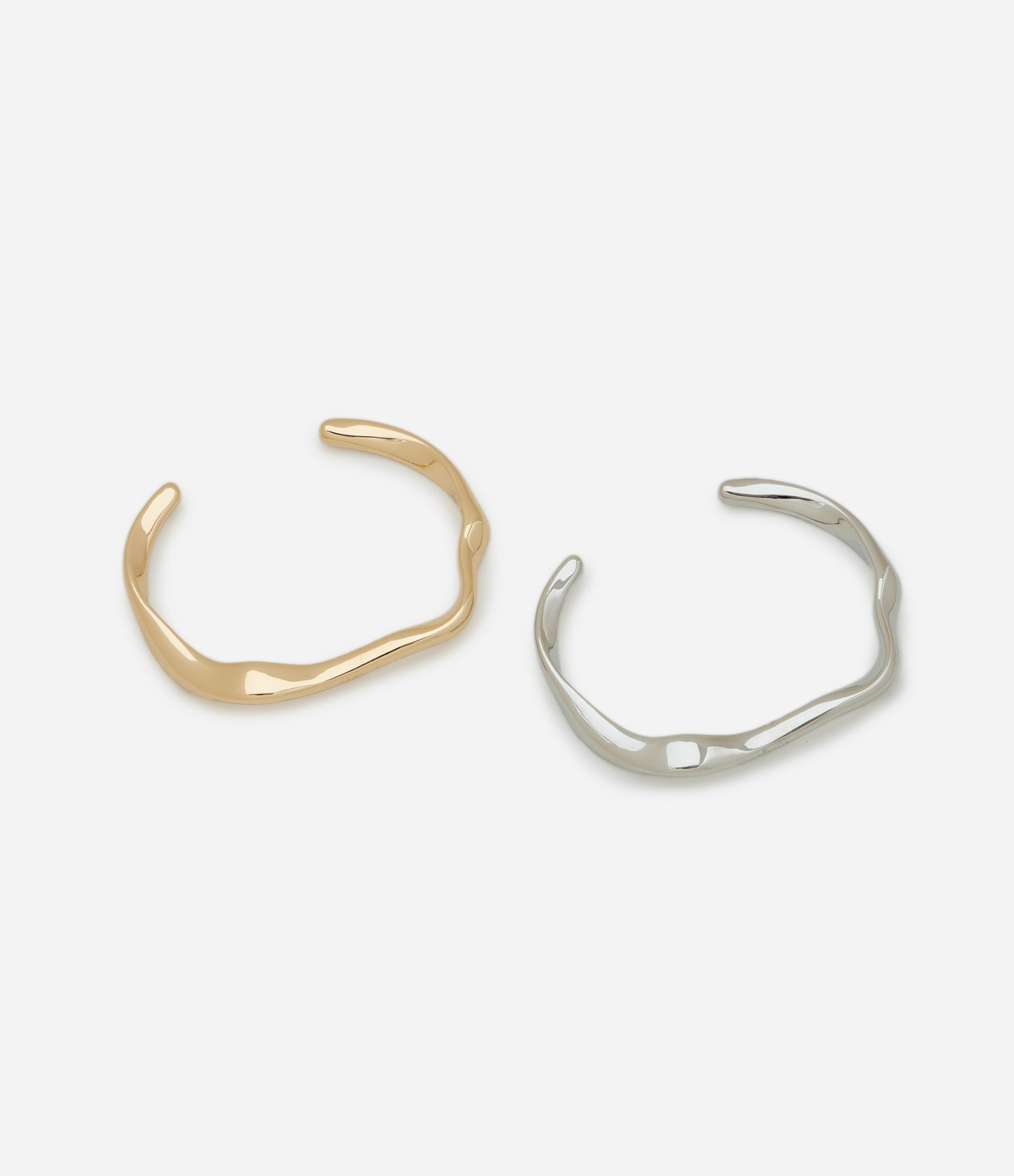 Kit 02 Braceletes em Metal com Efeito Torcido Multicores 2