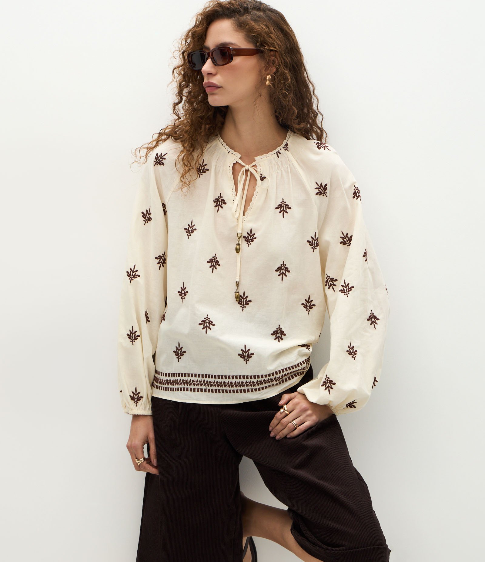 Blusa em Cotton com Bordado e Mangas Bufantes Branco 2