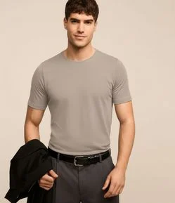 Camiseta Slim Básica em Algodão Peruano com Gola Redonda