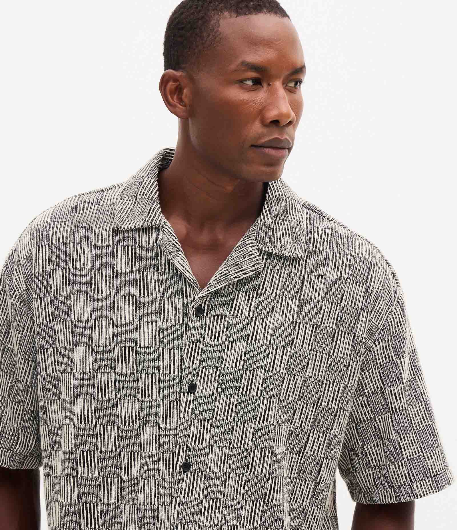 Camisa Boxy em Tecido Texturizado com Gola Bowling Cinza 3