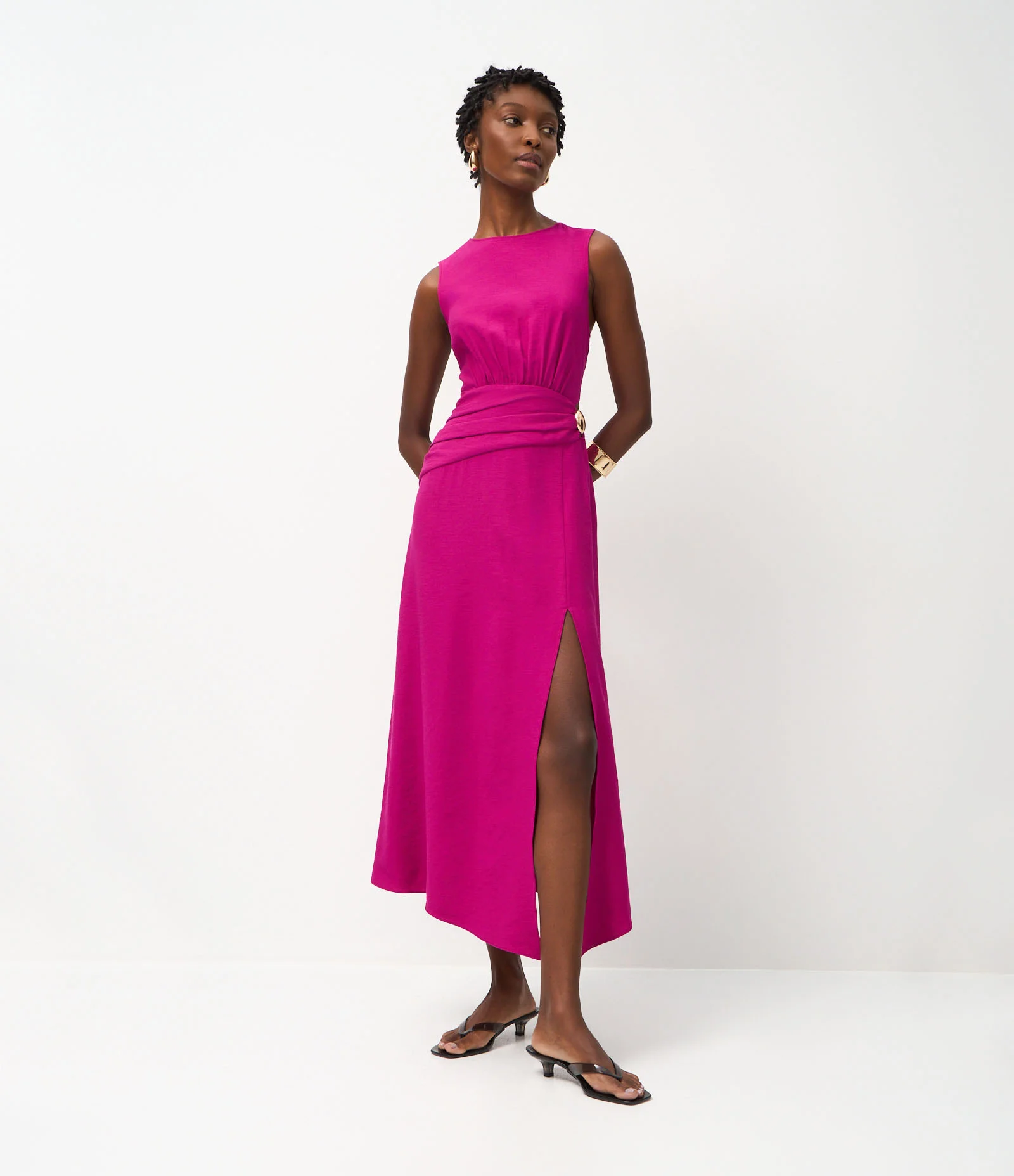 Vestido Midi Alfaiatado em Viscose com Aviamento na Cintura Rosa 1