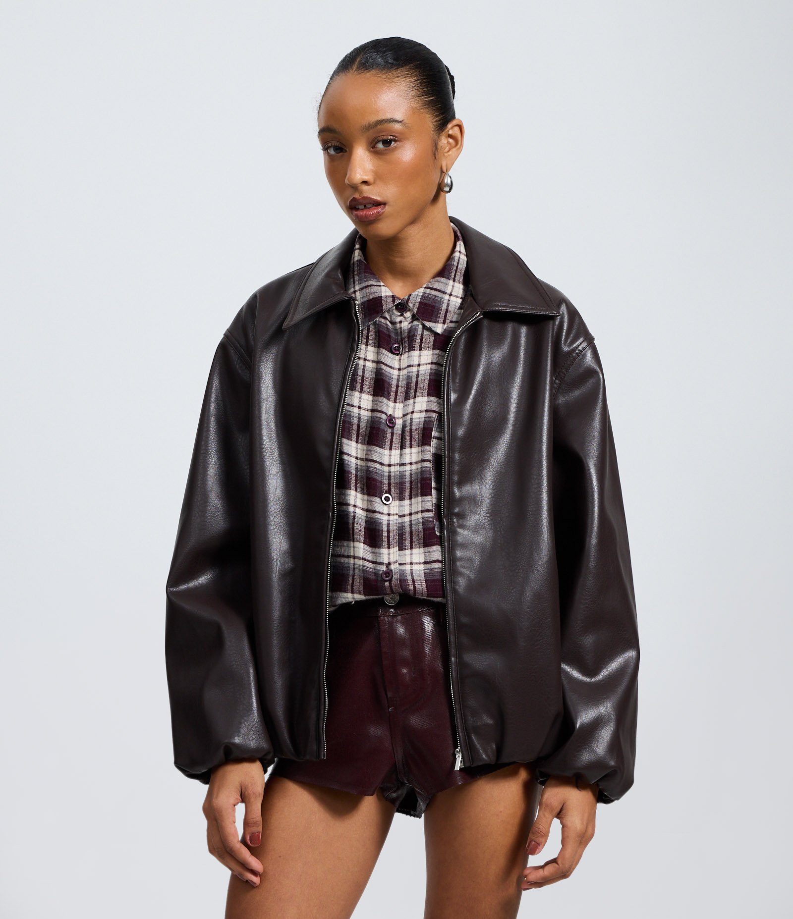 Jaqueta PU Balloon com Gola Polo e Zíper Marrom 1