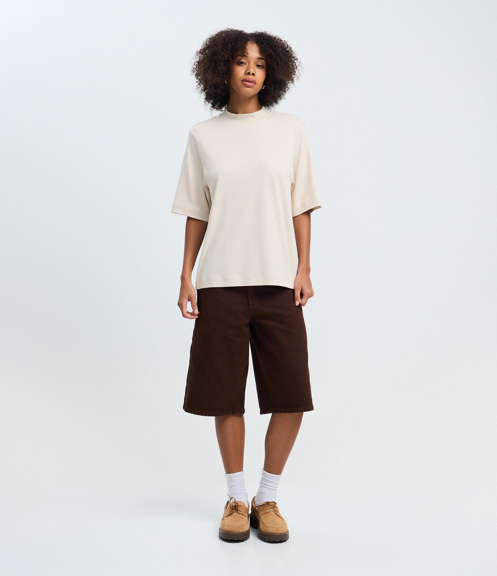 Blusa com Modelagem Alongada e Manga Ampla Off White 2