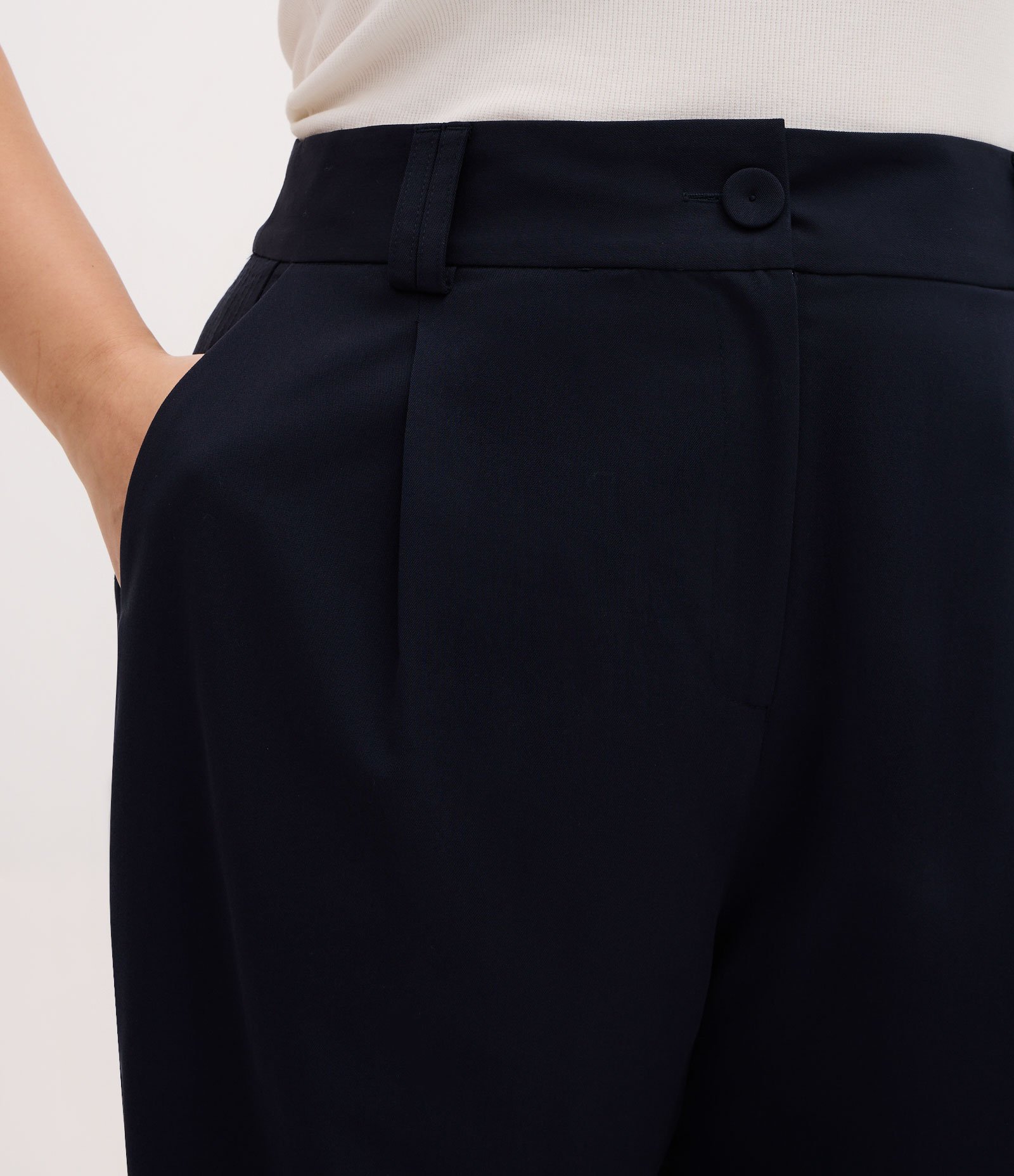 Calça Reta Alfaiatada com Recorte Lateral Curve & Plus Size Azul 3