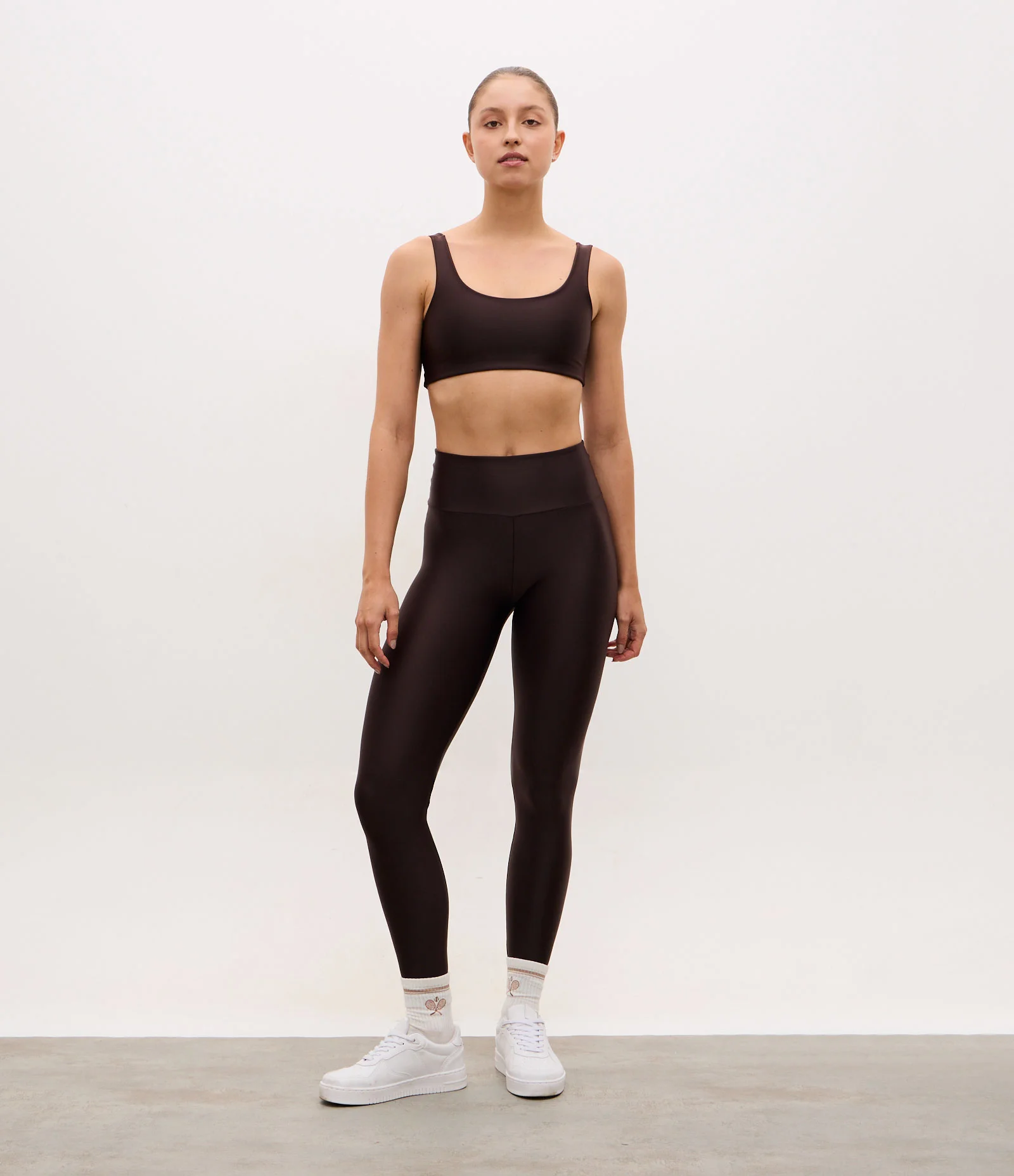 Top Esportivo em Microfibra Texturizado Marrom 2