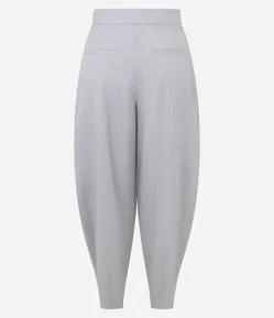 Calça Cenoura Alfaiatada com Pregas Frontais