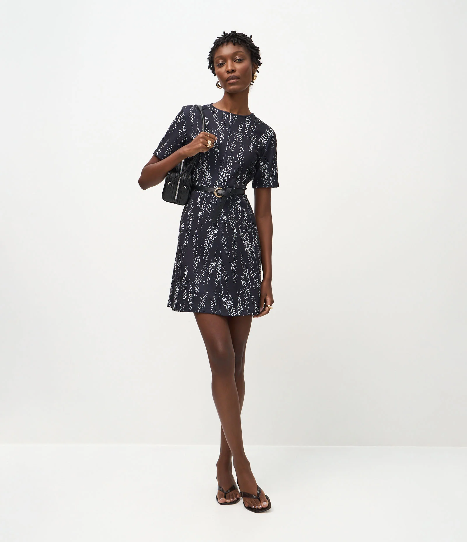 Vestido Curto com Ombreiras e Estampa Abstrata Azul 2