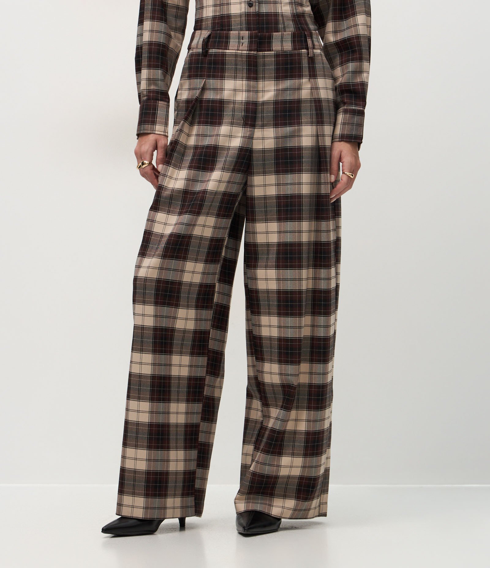 Calça Wide Leg Alfaiatada com Estampa Xadrez Preto 3