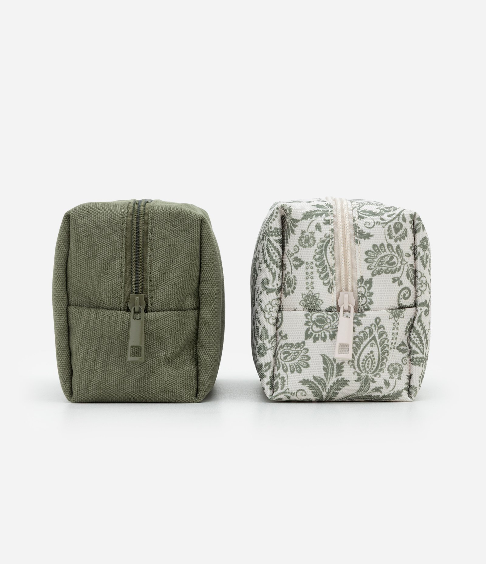 Kit 03 Necessaires com Alça e Fechamento em Zíper Verde 2