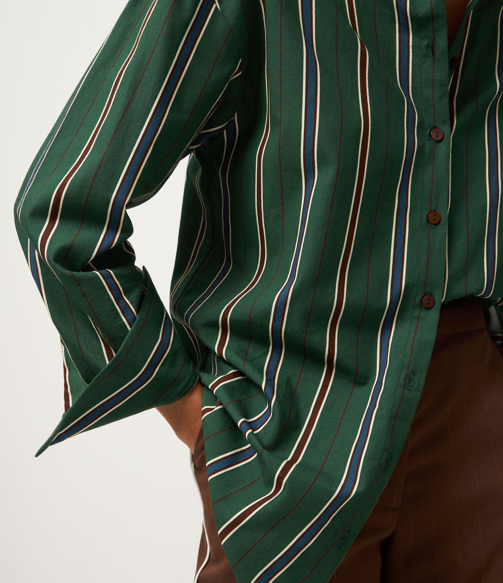 Camisa em Tricoline Listrada com Gola Colarinho Verde Escuro 5