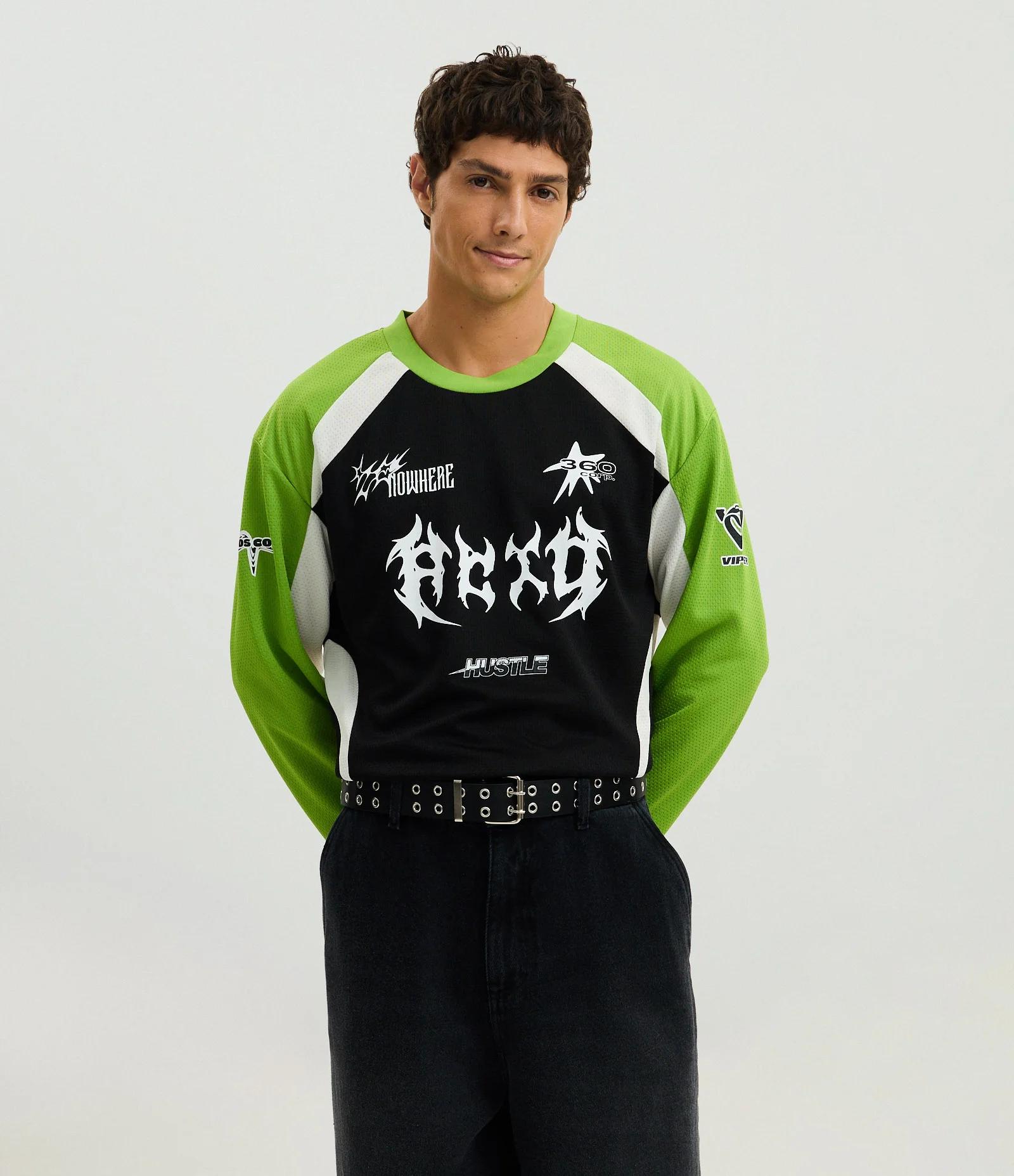 Cinto em PU Liso com Ilhós Estilo Punk Preto 2