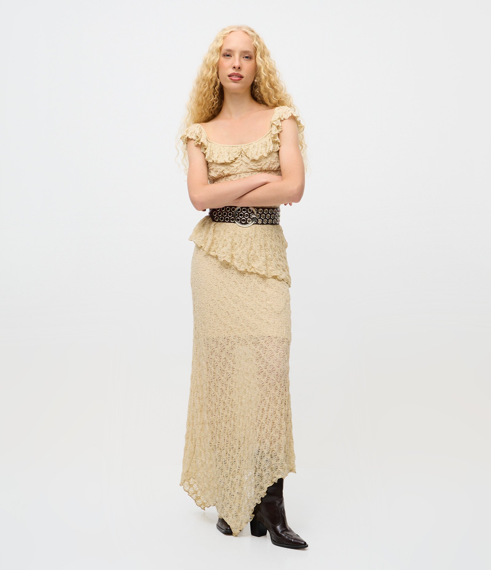 Saia Long Midi em Renda com Barra Assimétrica Bege 1