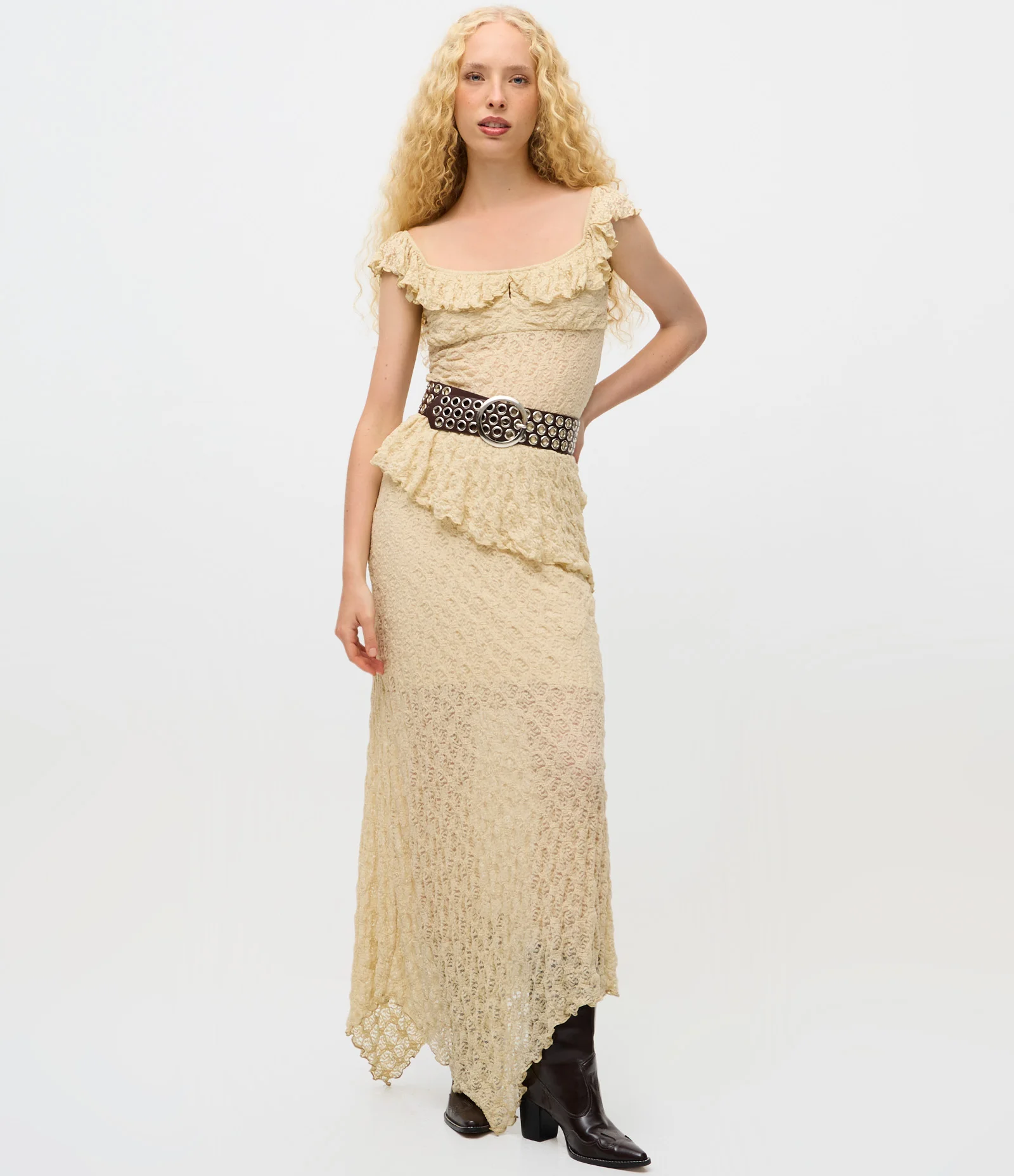 Blusa em Renda Texturizada com Decote Quadrado e Babados Amarelo 2