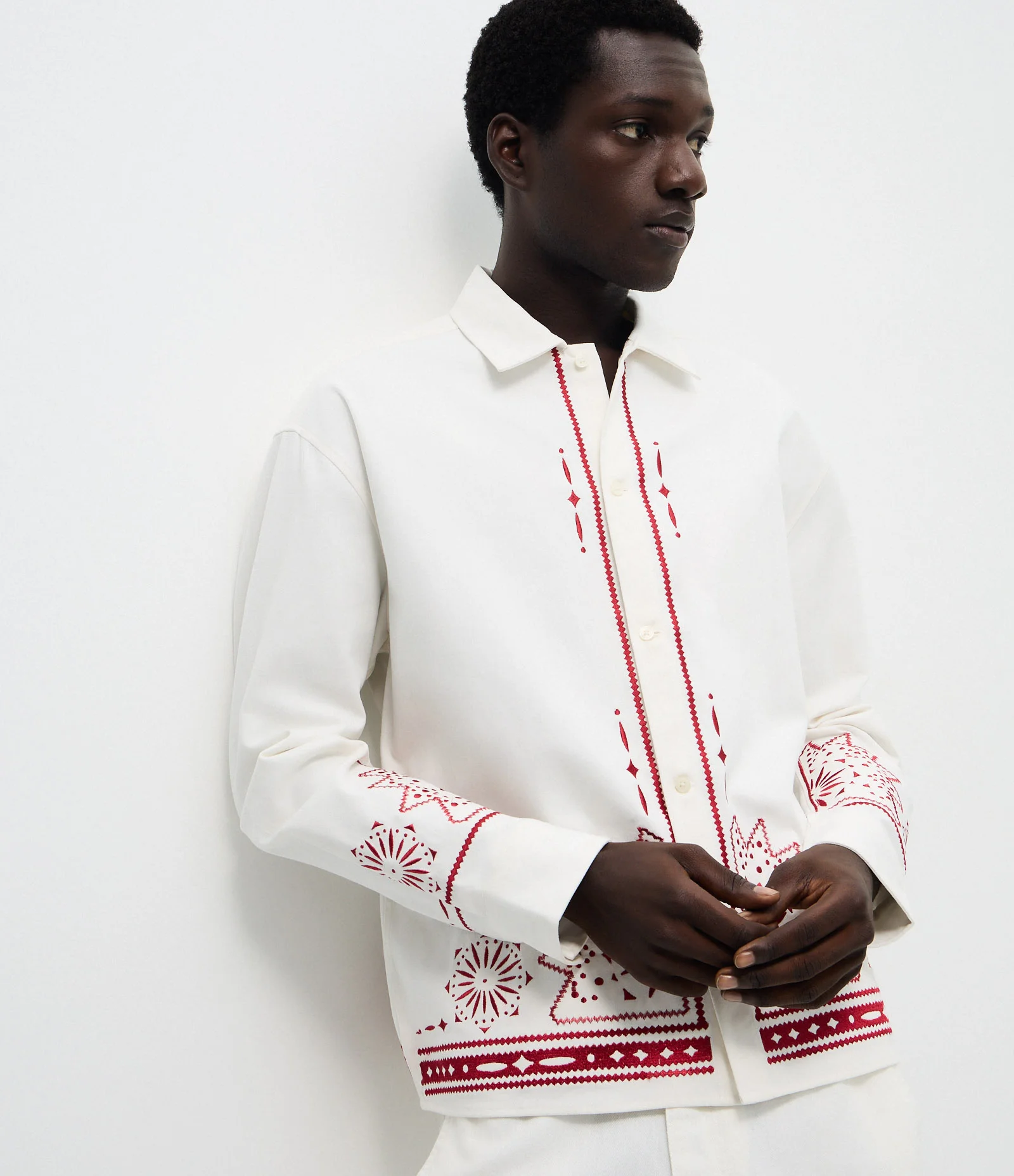 Camisa Manga Longa em Algodão com Mandala Bordada Branco 1