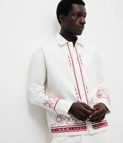 Camisa Manga Longa em Algodão com Mandala Bordada
