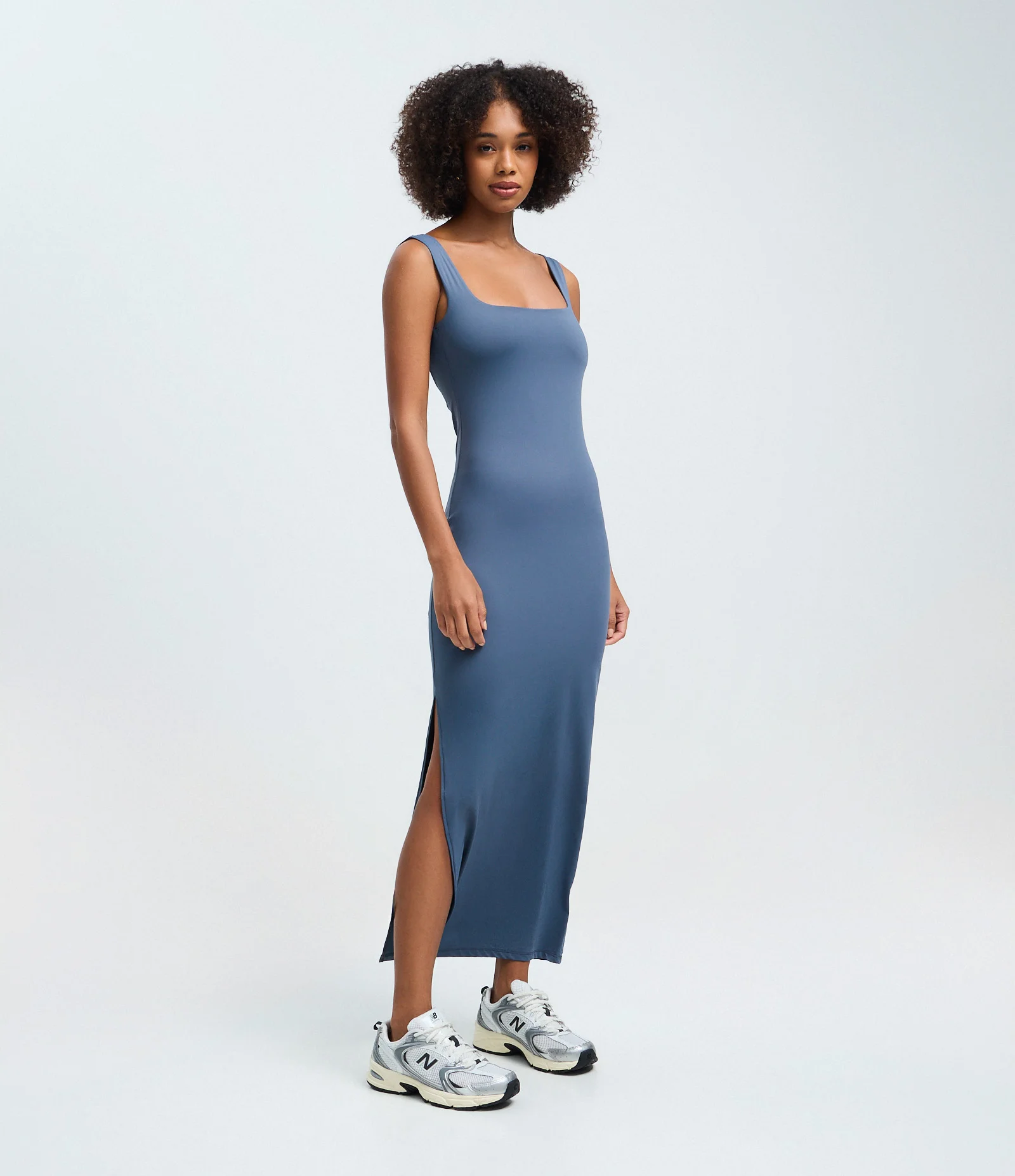 Vestido Long Midi em Poliamida com Decote nas Costas Azul 1