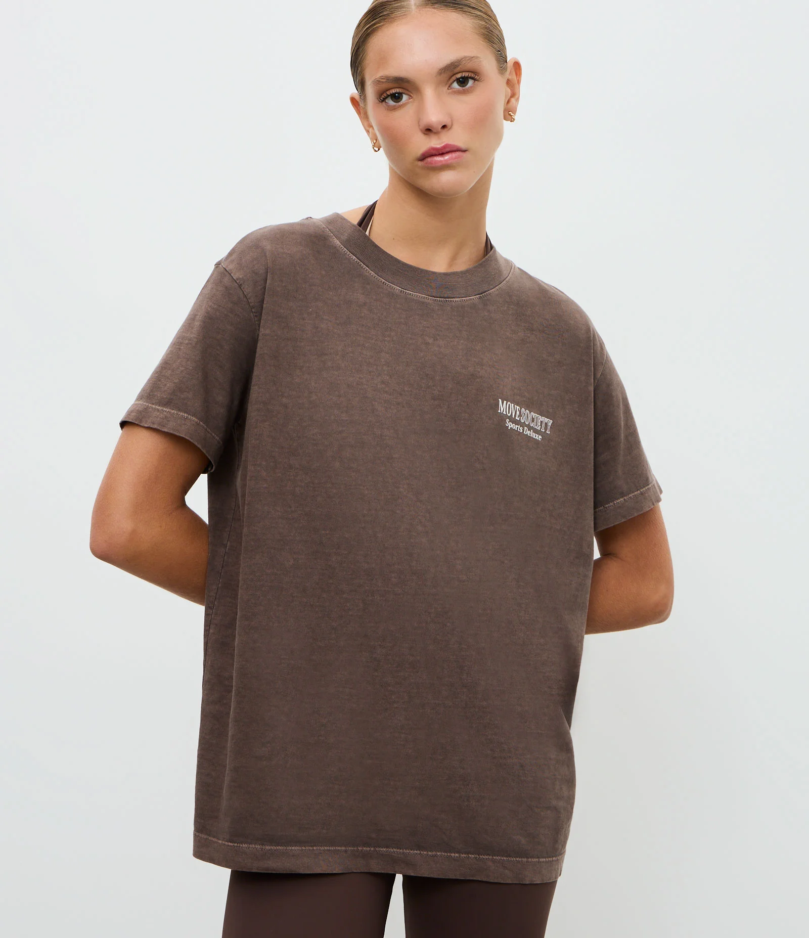 Camiseta Esportiva Oversized Estonada com Estampa Lettering Marrom 1
