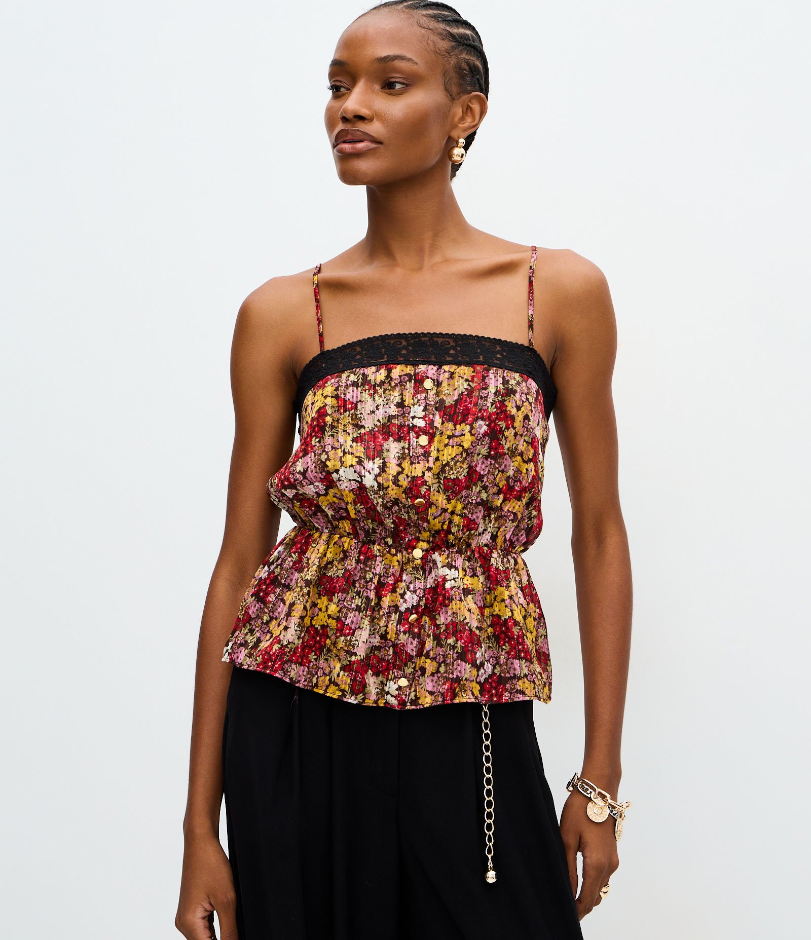Blusa Chiffon Floral com Decote Quadrado e Alças Finas Amarelo 1