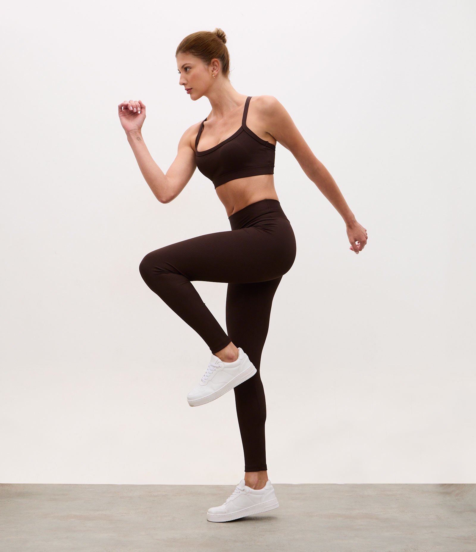 Calça Legging Canelada em Microfibra Marrom 1