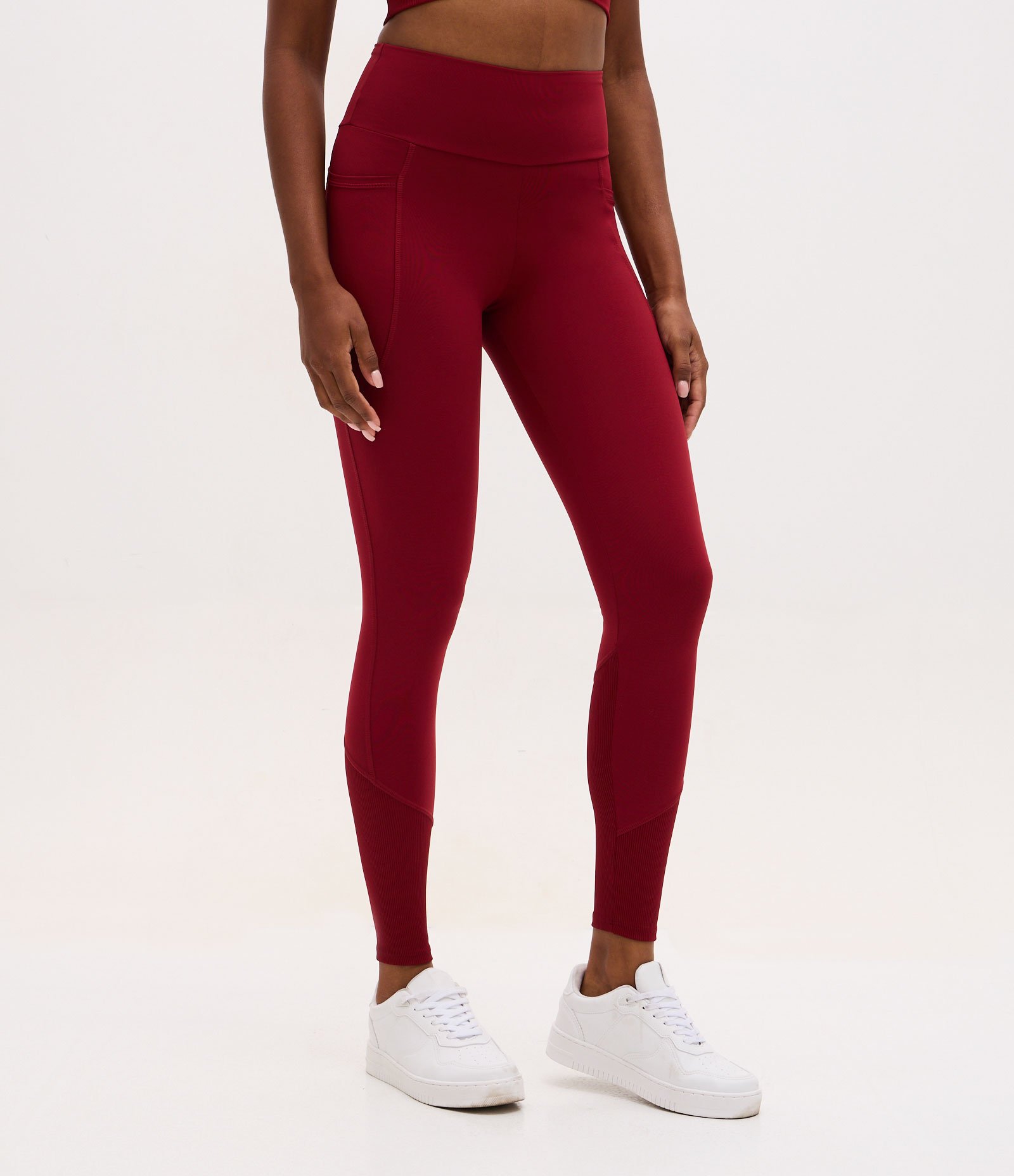 Calça Legging Esportiva com Recorte Canelado e Bolso Lateral Vermelho 2