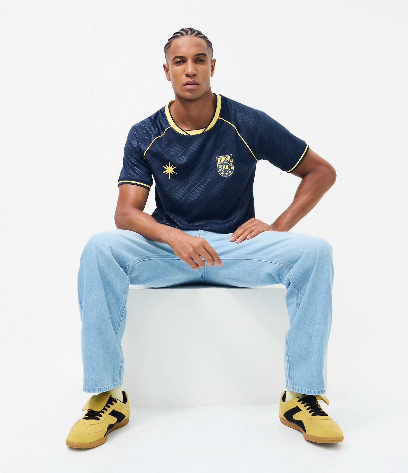 Camiseta Esportiva com Tecnologia Dry e Estampa Brasil Azul 3